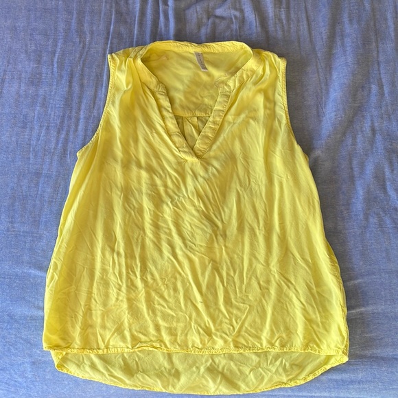 Yellow tank top. Brand - AMISU - Picture 1 of 3